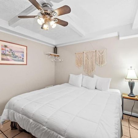 Appartamento 1Br With Pool Parking Pets Next To Beach 6 Myrtle Beach Esterno foto
