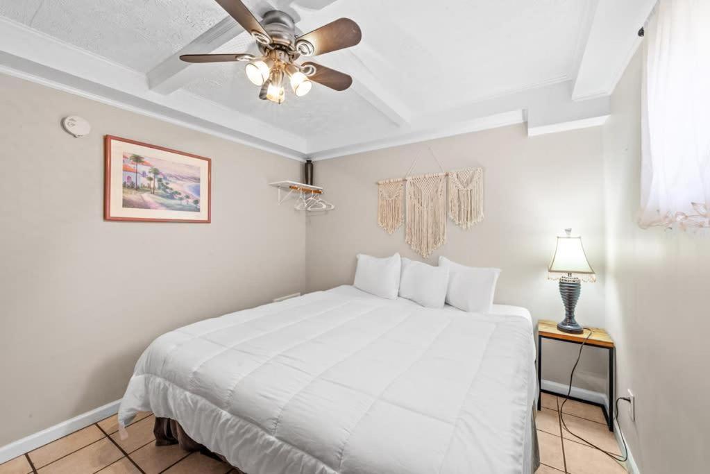 Appartamento 1Br With Pool Parking Pets Next To Beach 6 Myrtle Beach Esterno foto