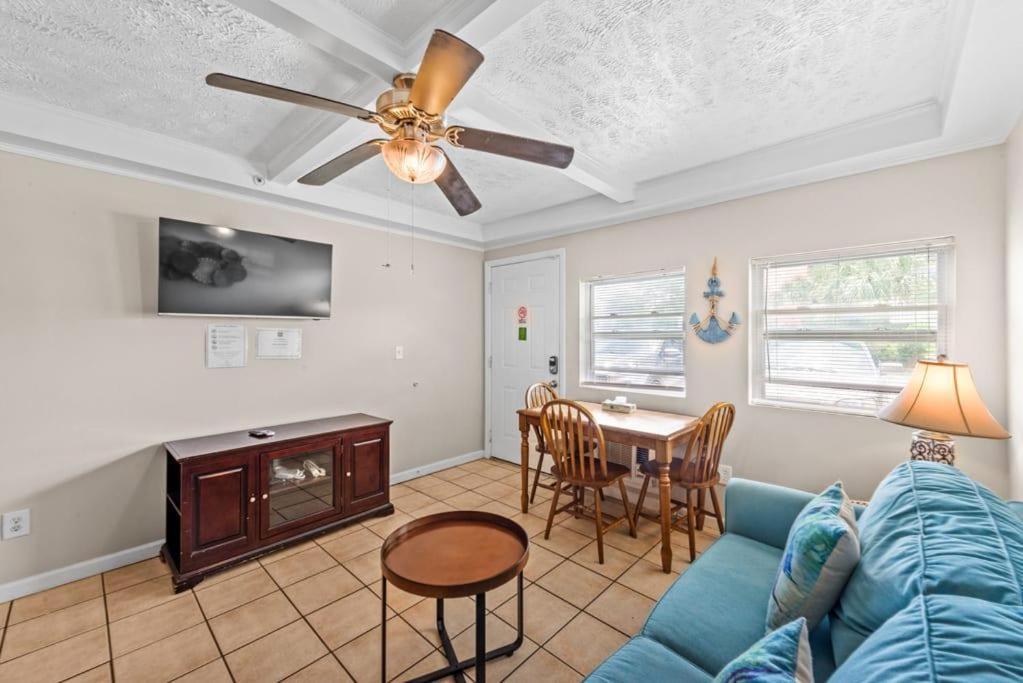 Appartamento 1Br With Pool Parking Pets Next To Beach 6 Myrtle Beach Esterno foto