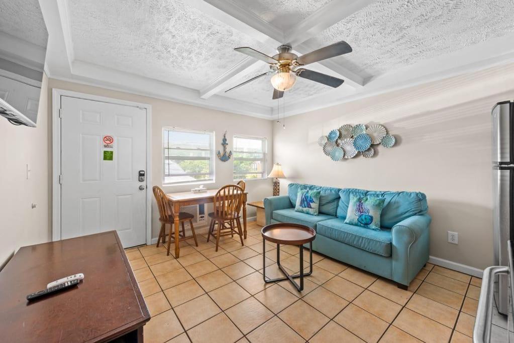 Appartamento 1Br With Pool Parking Pets Next To Beach 6 Myrtle Beach Esterno foto