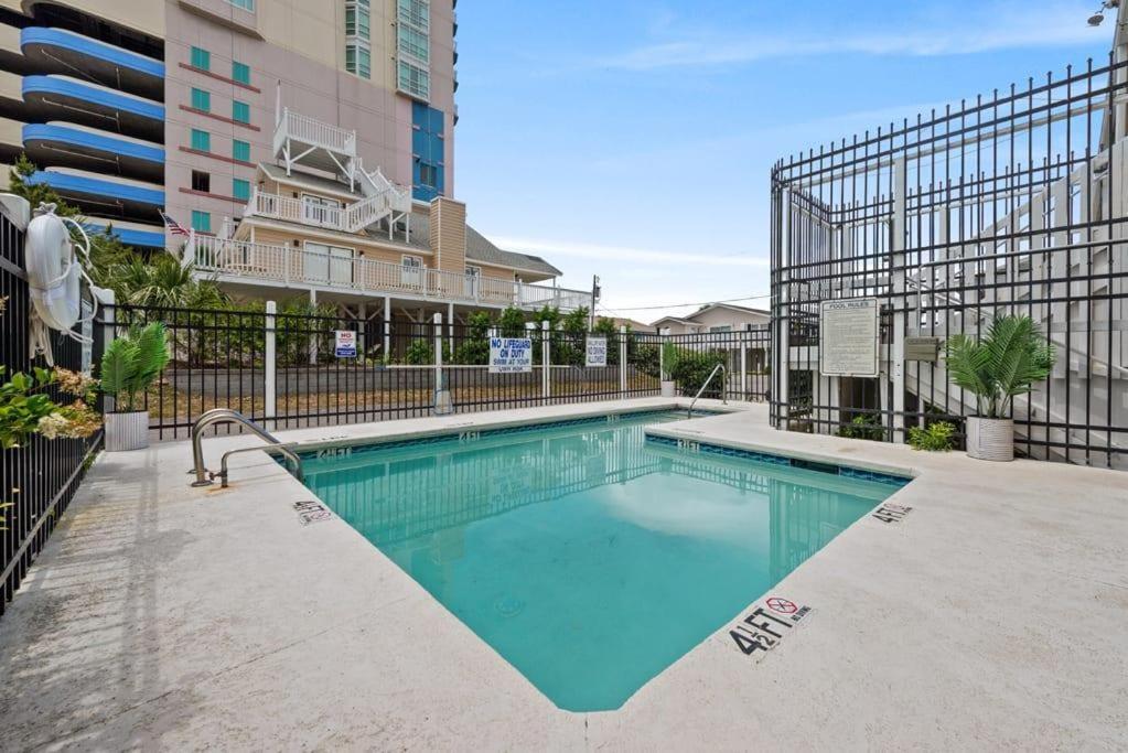 Appartamento 1Br With Pool Parking Pets Next To Beach 6 Myrtle Beach Esterno foto