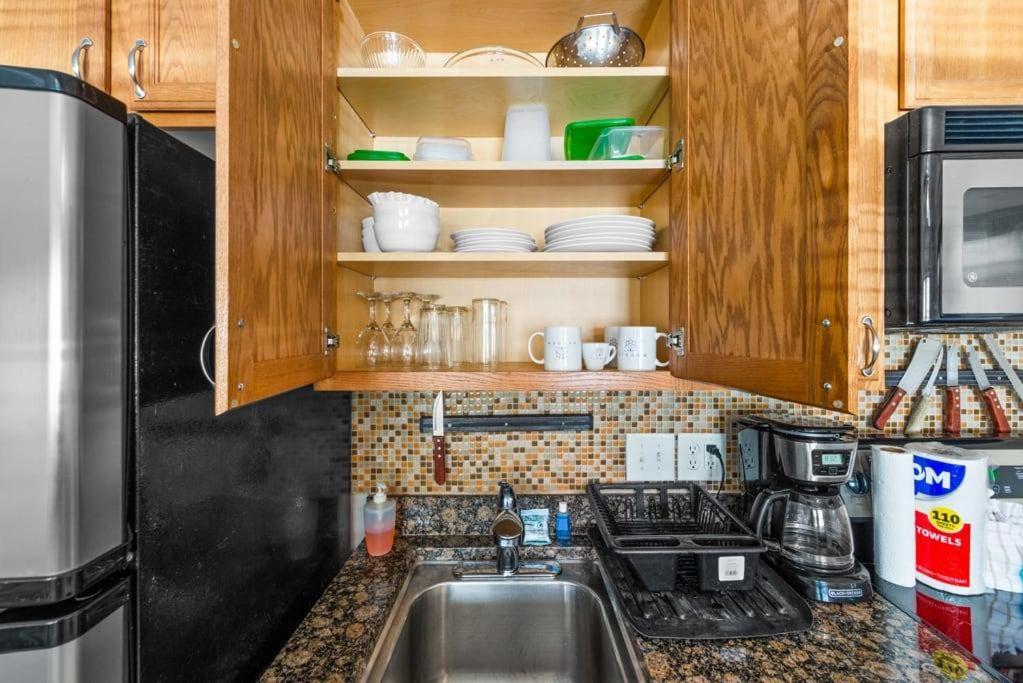 Appartamento 1Br With Pool Parking Pets Next To Beach 6 Myrtle Beach Esterno foto